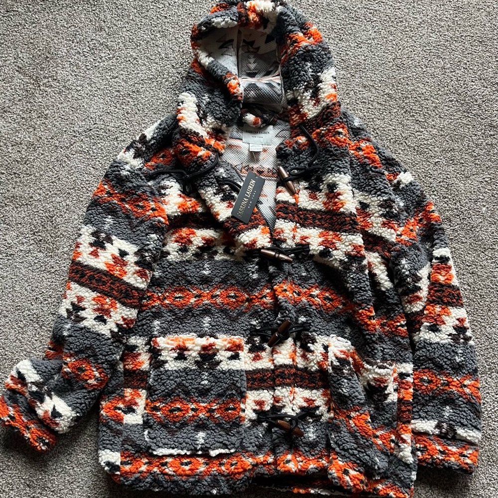 Cozy Sabrina Lauren brand new size Small hook loop Hooded Aztec Pattern Jacket